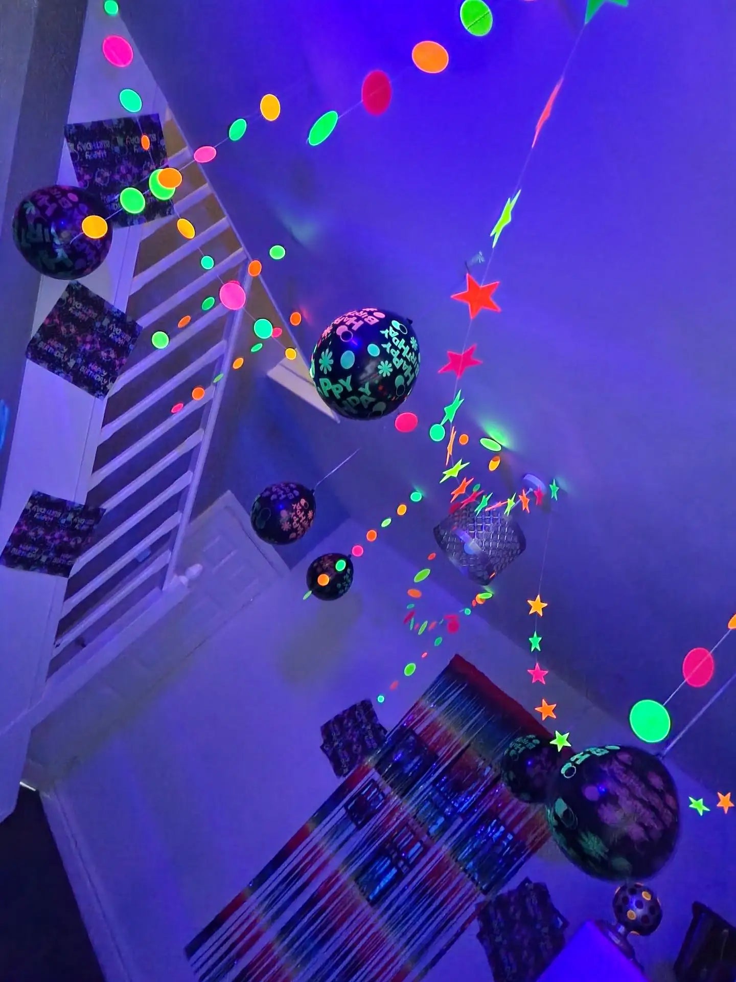 Neon UV Glow Streamers & Garlands – Blacklight Reactive Party Hanging Decor