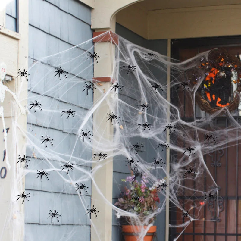 Halloween Fake Spiders – 50 or 100 Pcs Glow-in-the-Dark & Black Plastic Spider Props