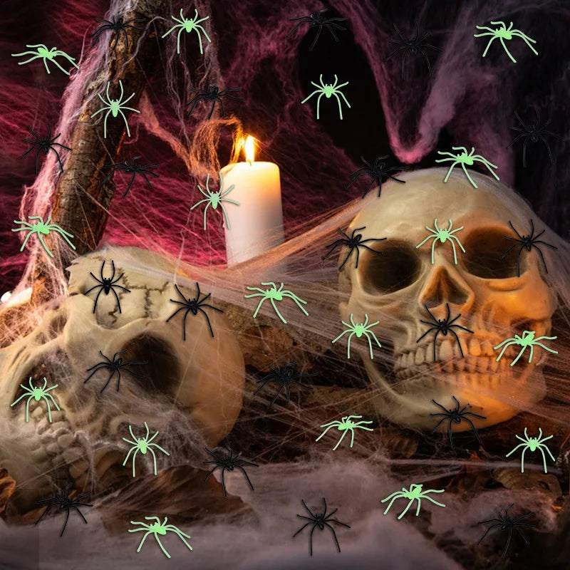 Halloween Fake Spiders – 50 or 100 Pcs Glow-in-the-Dark & Black Plastic Spider Props